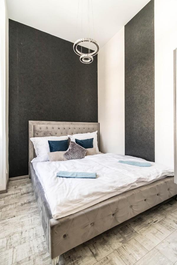 George'S Luxury Apartment At Danube Budapest Bagian luar foto